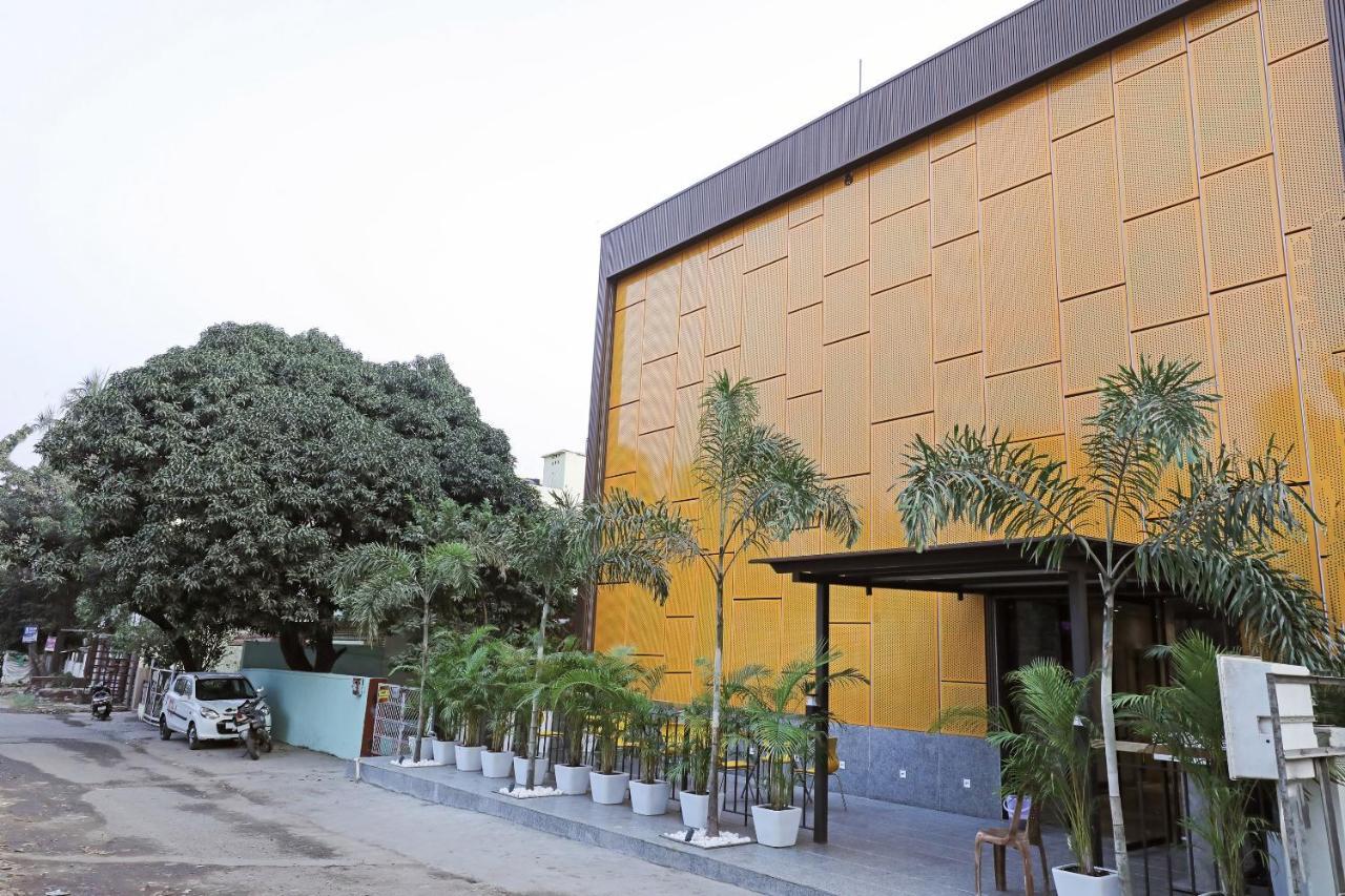 Fabhotel Oasis Yellow Courtyard Bhopal Eksteriør billede